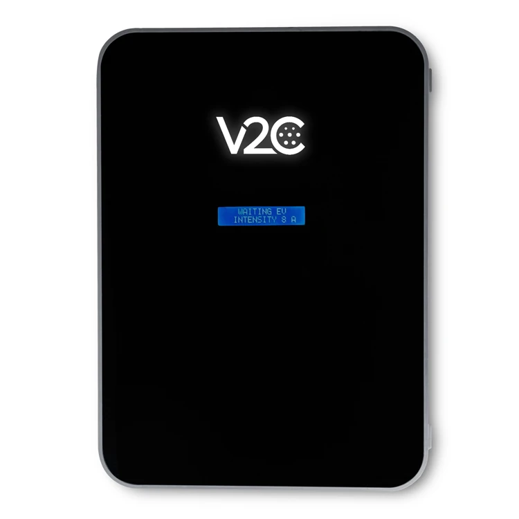 Vista frontal de cargador V2C negro con pantalla digital